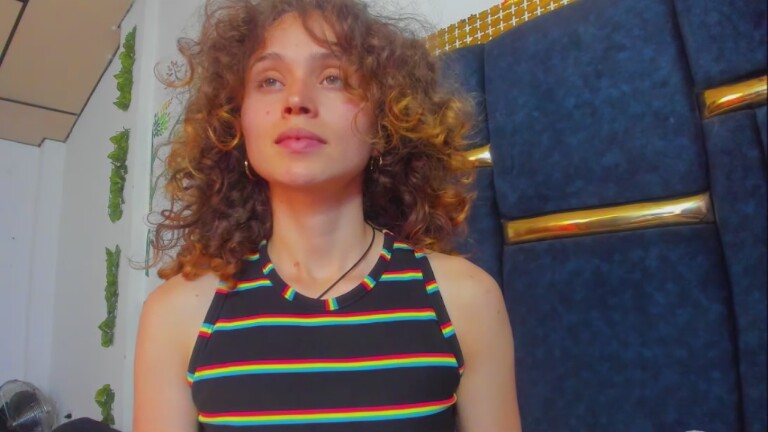 Sophiamiller18's Streamate show and profile