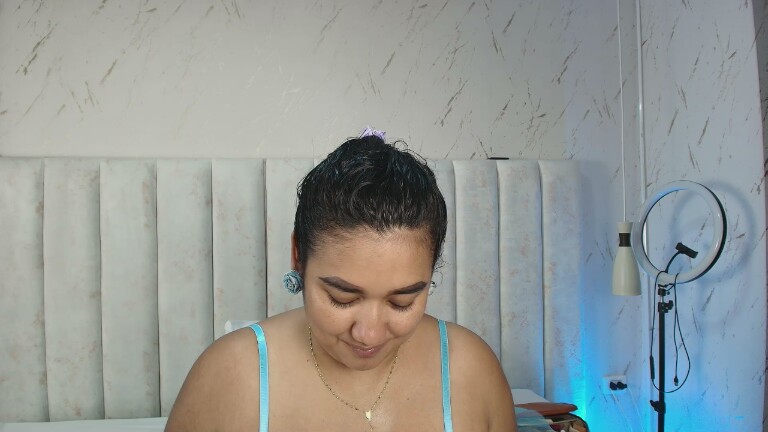 BETTY_BOOGB's Streamate show and profile