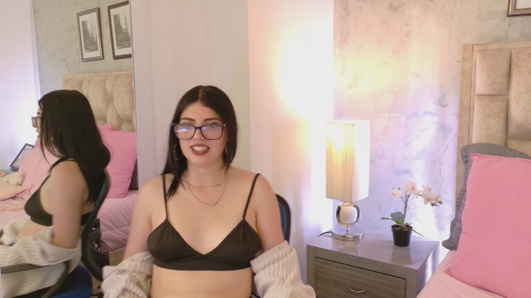 IsabellaaRossi's Streamate show and profile