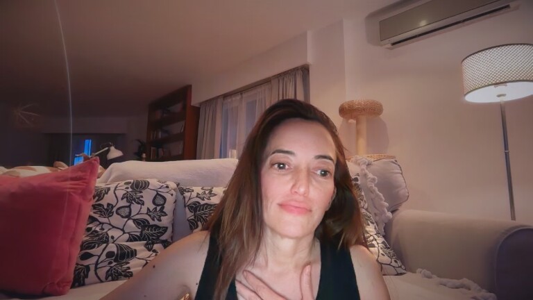 callmeCarlota's Streamate show and profile
