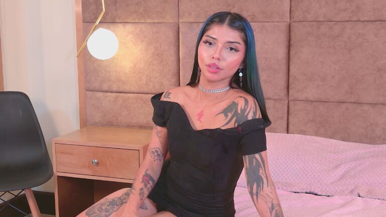 AlanaPierce's Streamate show and profile