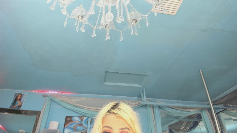 ADRIANNA777's Streamate show and profile