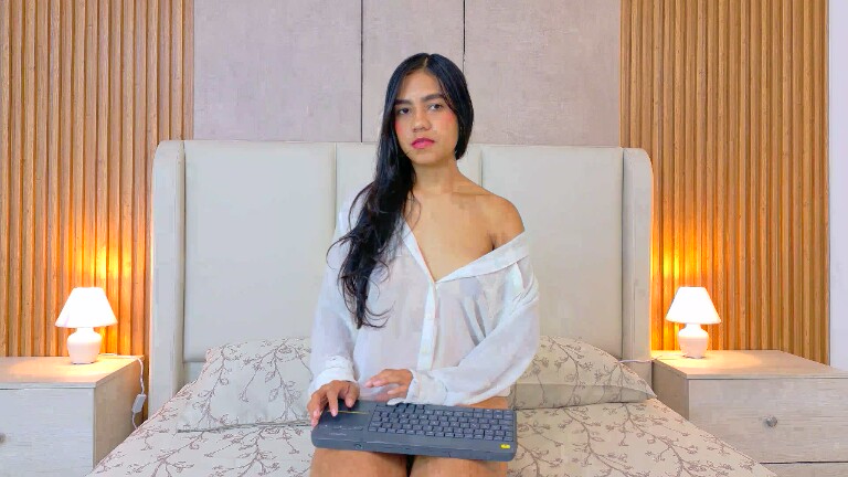 DulceBaker's Streamate show and profile