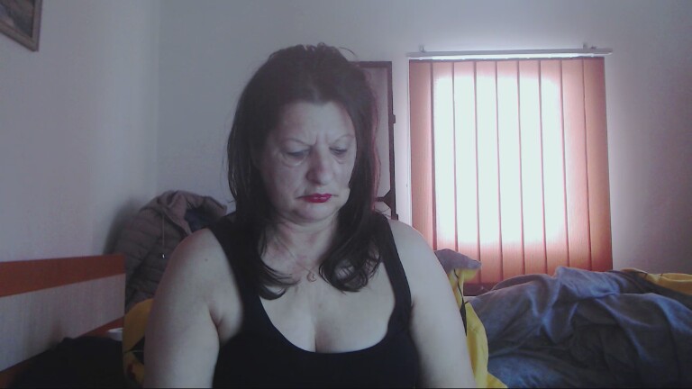 ExtasyMature's Streamate show and profile