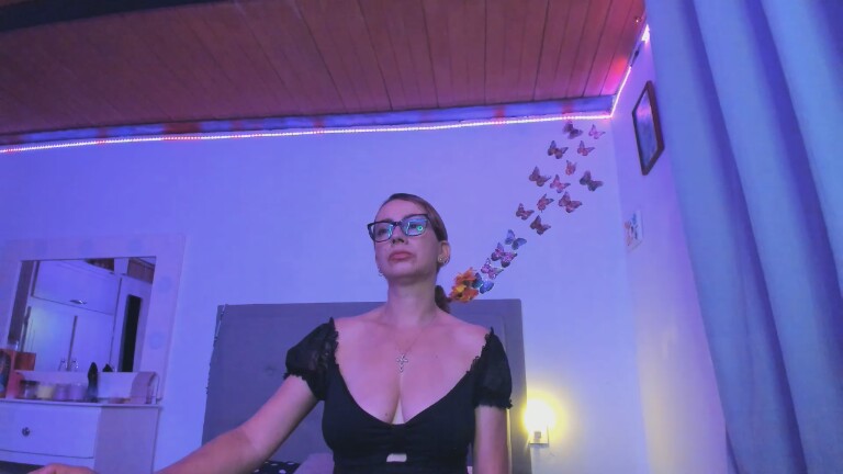Lunajolie's Streamate show and profile
