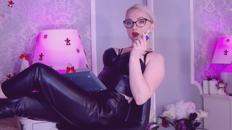 EllianaReese's Streamate show and profile