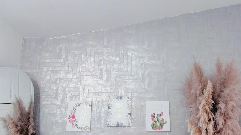 SaraBacker's Streamate show and profile