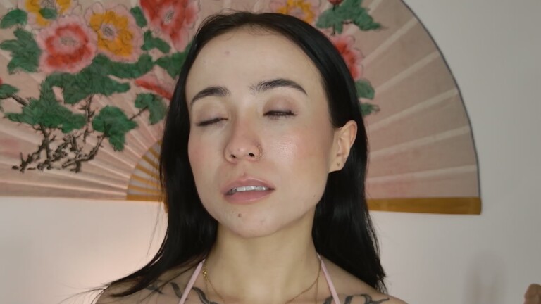 SweetSara33's Streamate show and profile