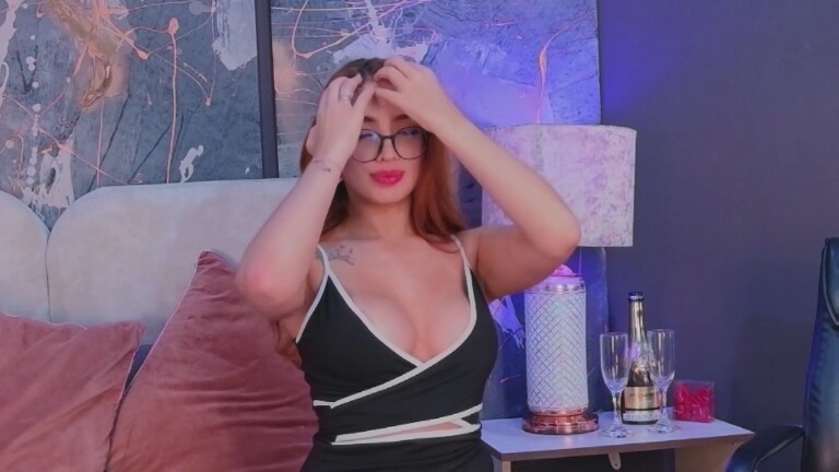 EstefaniaHansen's Streamate show and profile