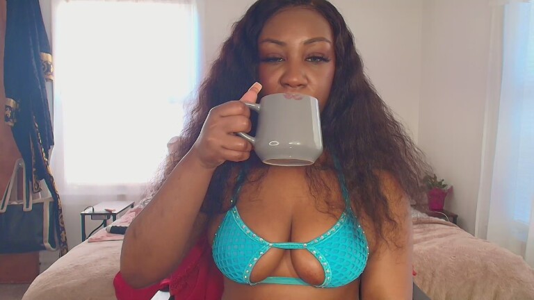 SoriyaSolay's Streamate show and profile