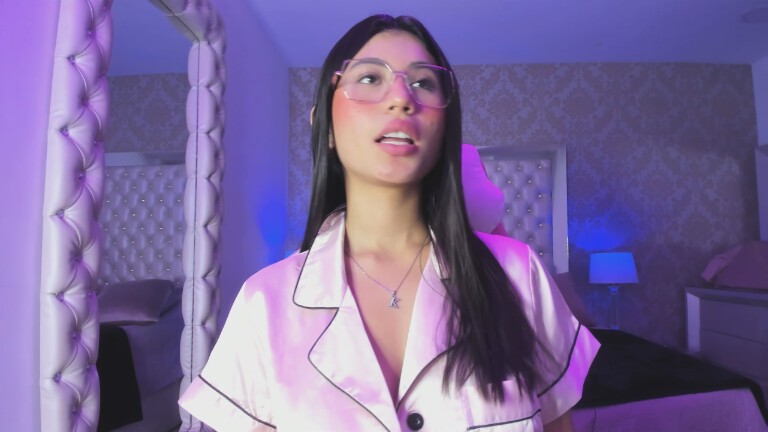 LylaKarl's Streamate show and profile