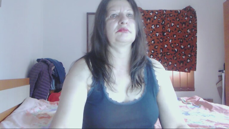 ExtasyMature's Streamate show and profile