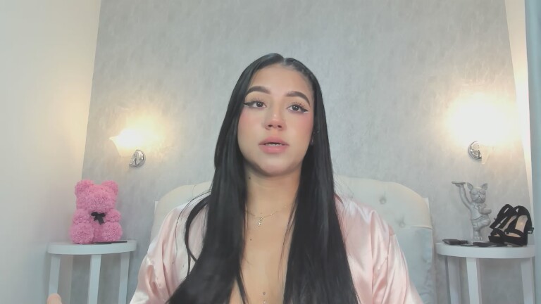 EmmilyMartinez's Streamate show and profile