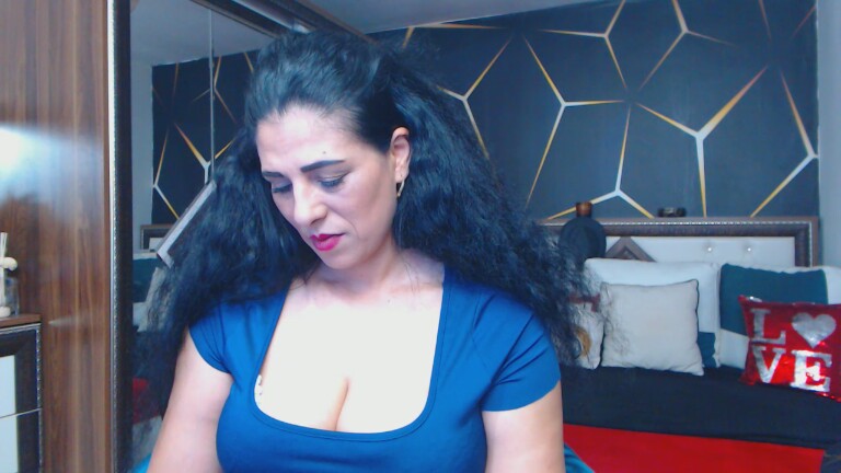 Curly_Sexy's Streamate show and profile