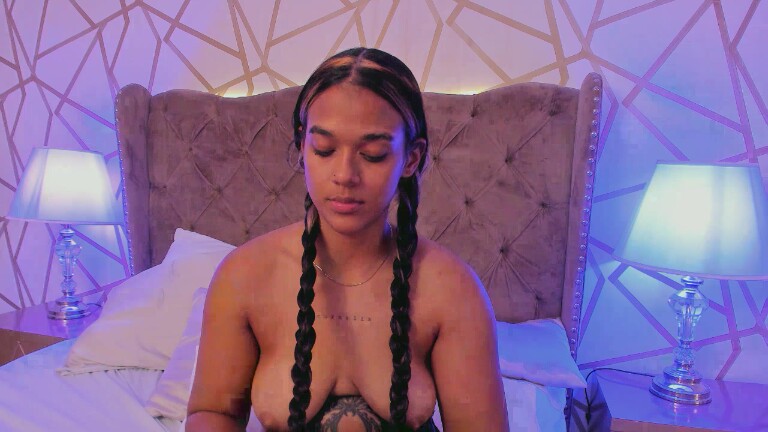 SaschaFit's Streamate show and profile