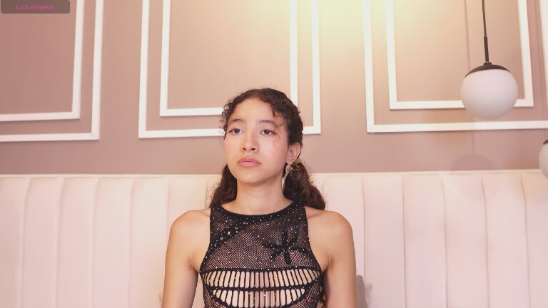 LolaaDream's Streamate show and profile