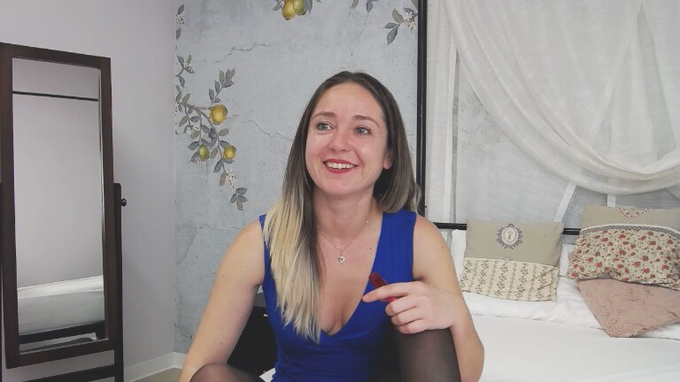 BELLAAH's Streamate show and profile