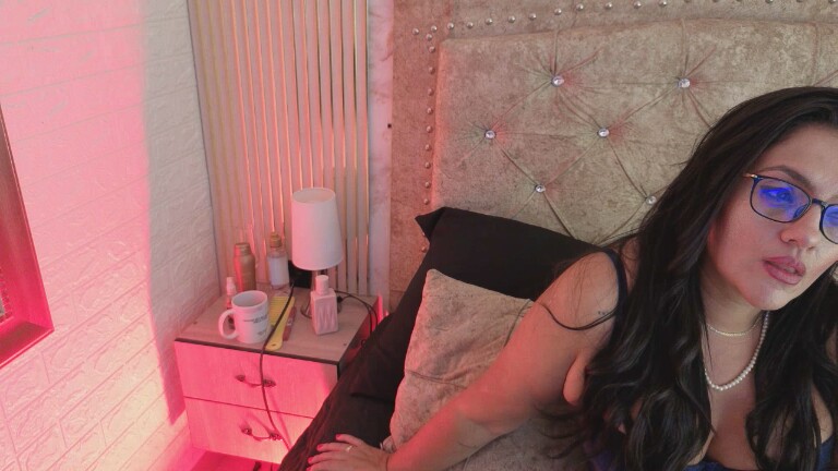 AndreaLopeez's Streamate show and profile