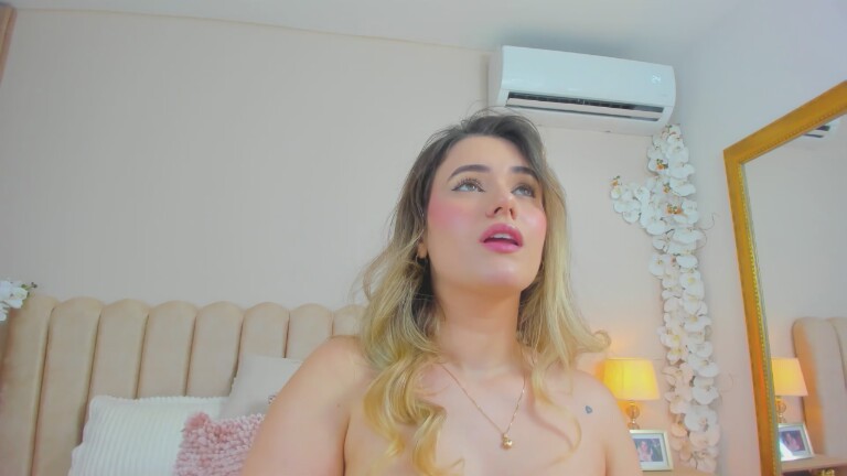 SelenaMontreall's Streamate show and profile