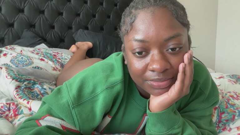 Amourmywayy's Streamate show and profile