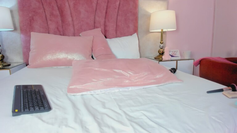 AriannaDuque's Streamate show and profile