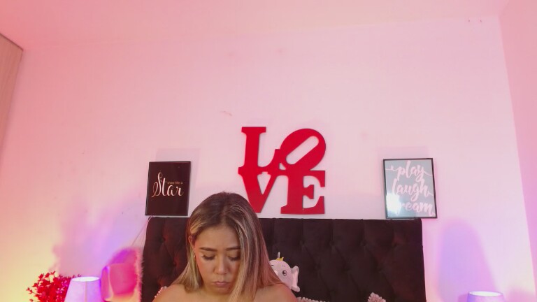 ChristinWeet's Streamate show and profile