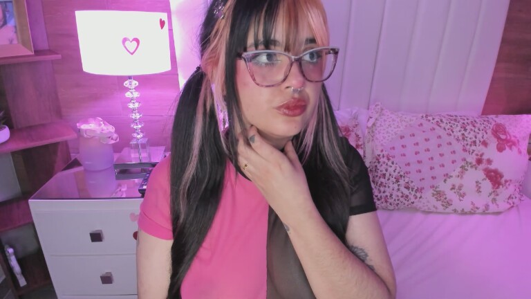 MaddieWaves's Streamate show and profile