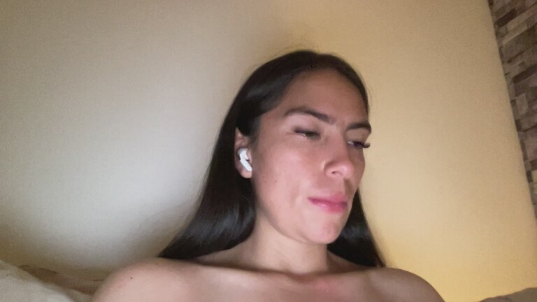 Bellasmmith's Streamate show and profile