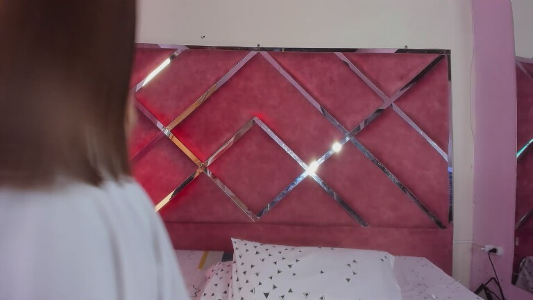 MeganDangelo's Streamate show and profile