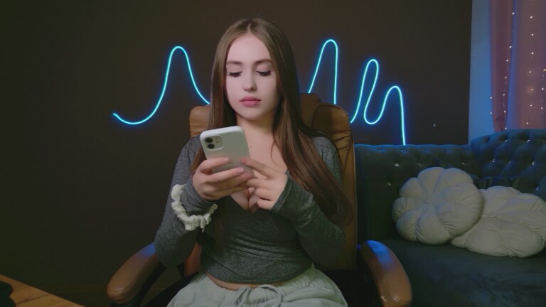 MaiaMitchell's Streamate show and profile