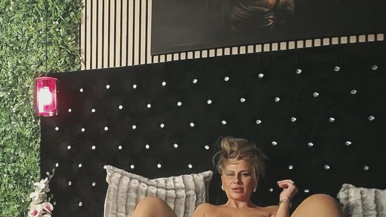 Inanna_Squirt_Goddesss's Streamate show and profile