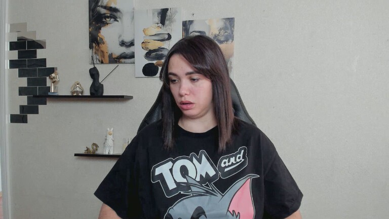 GlamNova's Streamate show and profile