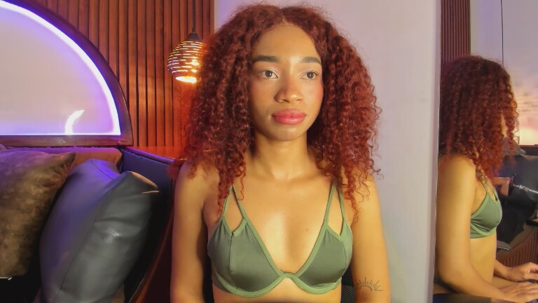 IzzySkye's Streamate show and profile