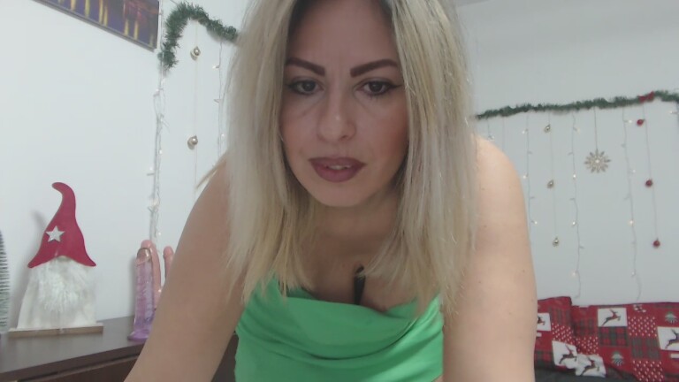 CARMIYNNA's Streamate show and profile