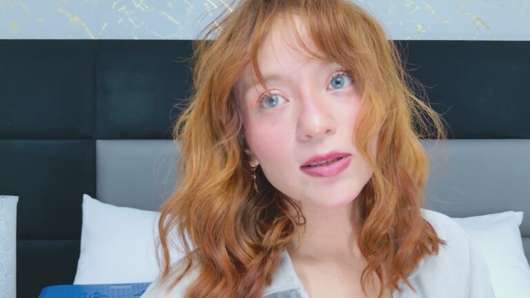 EmilyKlein's Streamate show and profile