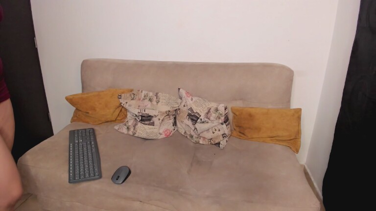 AliceeSecret's Streamate show and profile