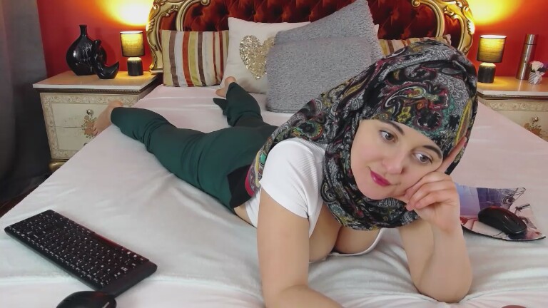 ANNALYAx's Streamate show and profile