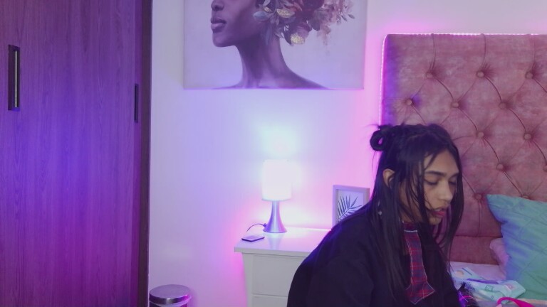 Yaya_Lm's Streamate show and profile