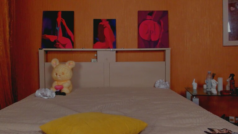 Alyonaqueenn's Streamate show and profile