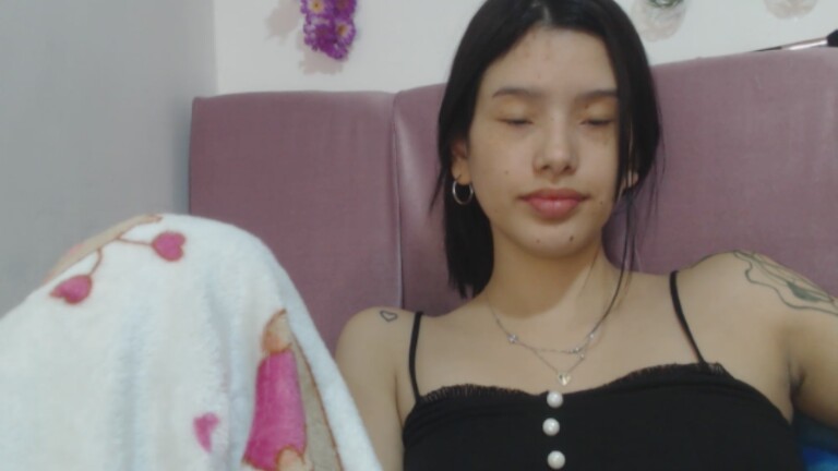 ZakuraPrincess's Streamate show and profile