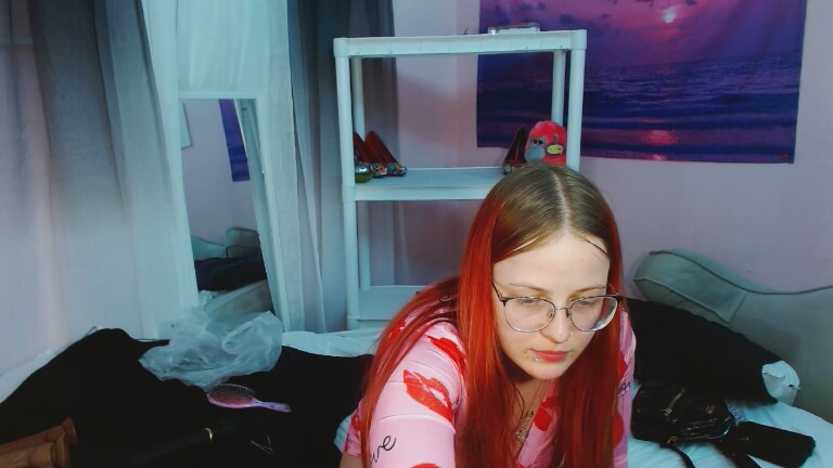 FoxyLilly's Streamate show and profile