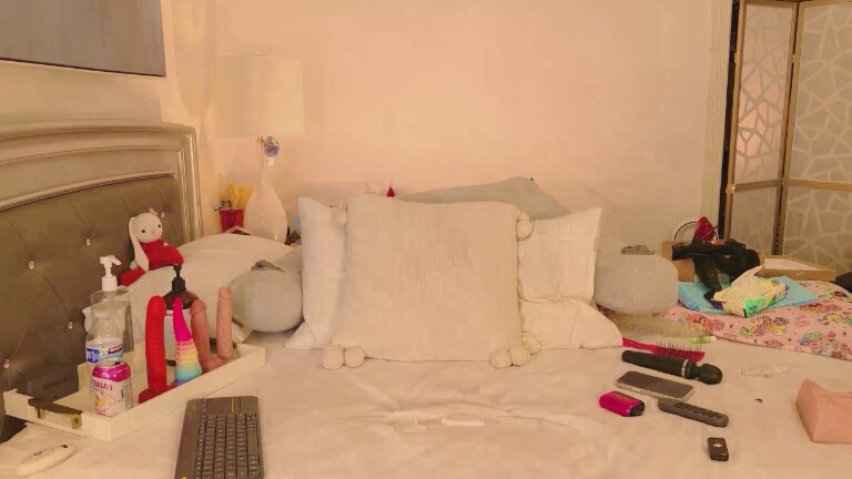 TeenieMarie's Streamate show and profile