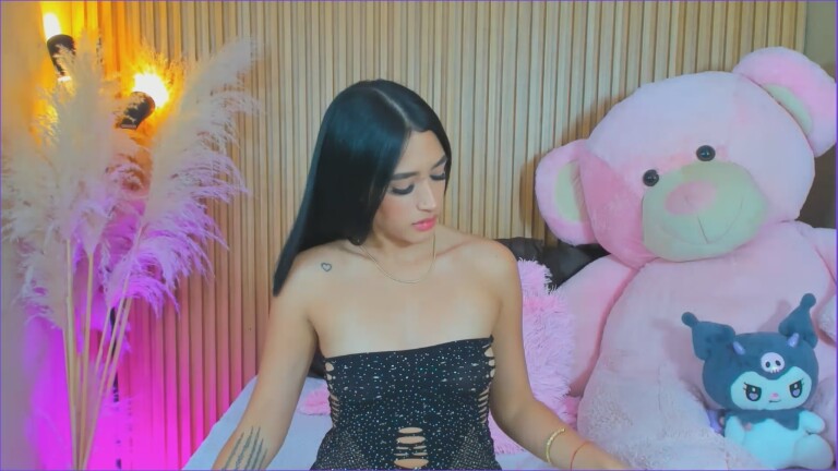 HemmaThompsonn's Streamate show and profile