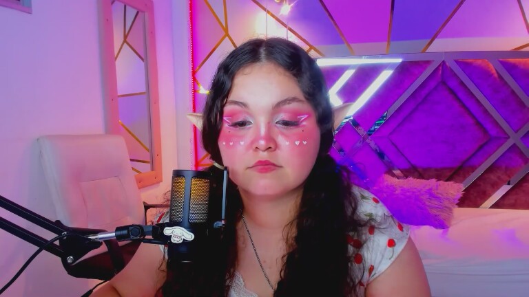 ShylySweet18's Streamate show and profile