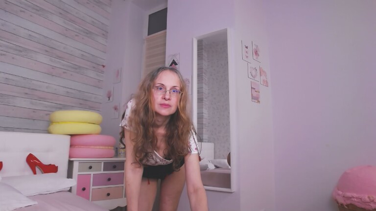 LORELLISE's Streamate show and profile