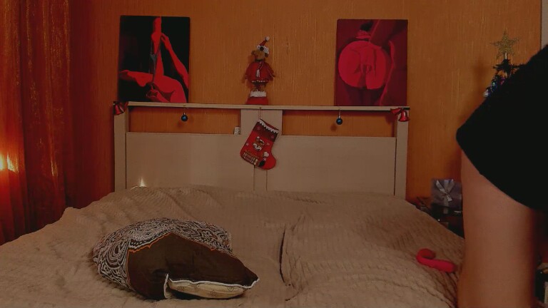 GlamNova's Streamate show and profile